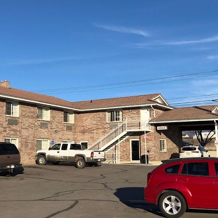 Ameri-Stay Inn & Suites Clearfield Exterior foto