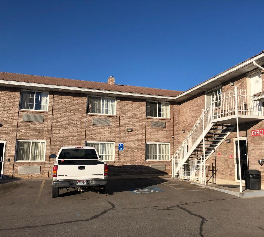 Ameri-Stay Inn & Suites Clearfield Exterior foto