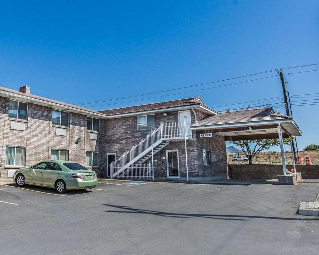 Ameri-Stay Inn & Suites Clearfield Exterior foto